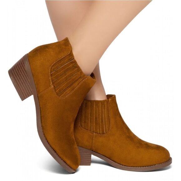 BRAND NEW SHOELAND ARLO- LOW STACKED HEEL ALMOND TOE CASUAL ANKLE BOOTIES - Picture 5 of 15